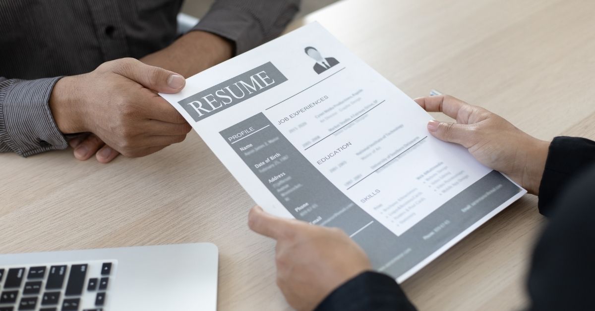 How to Write a UK-Style CV: A Guide for Internationals