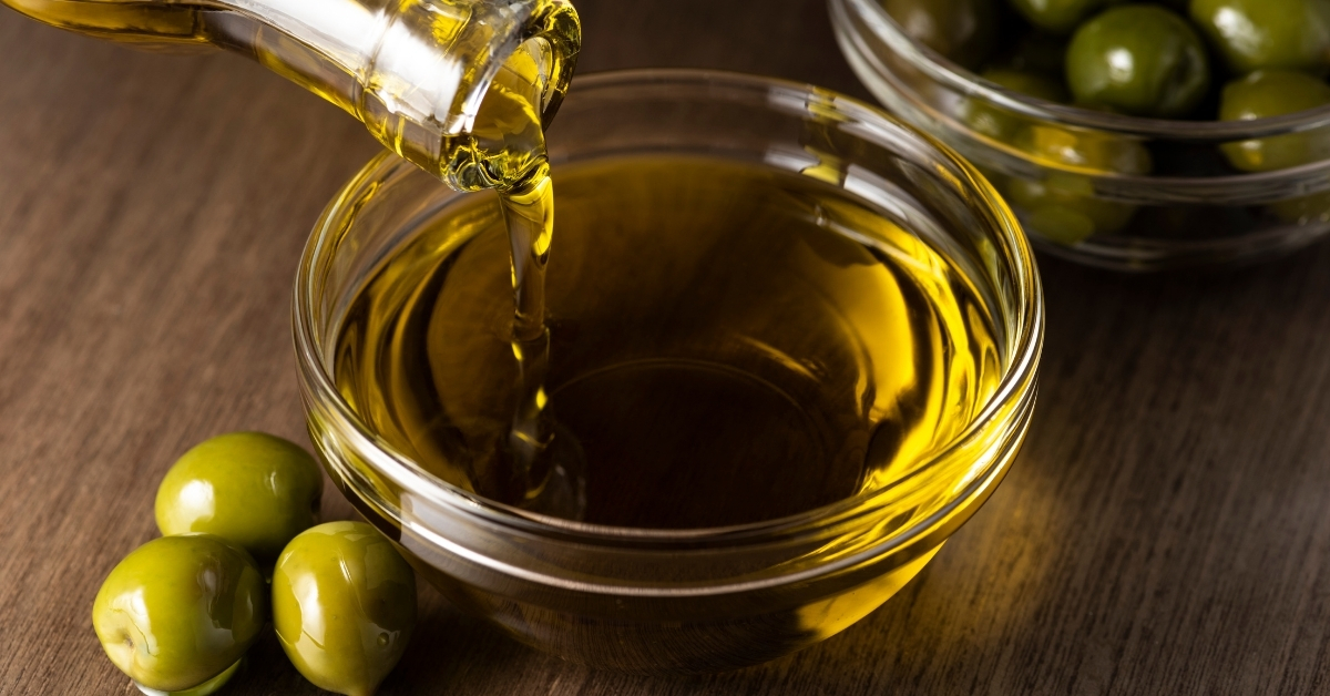 Ayurvedic First-Aid Oil Every Home Needs - Murivenna