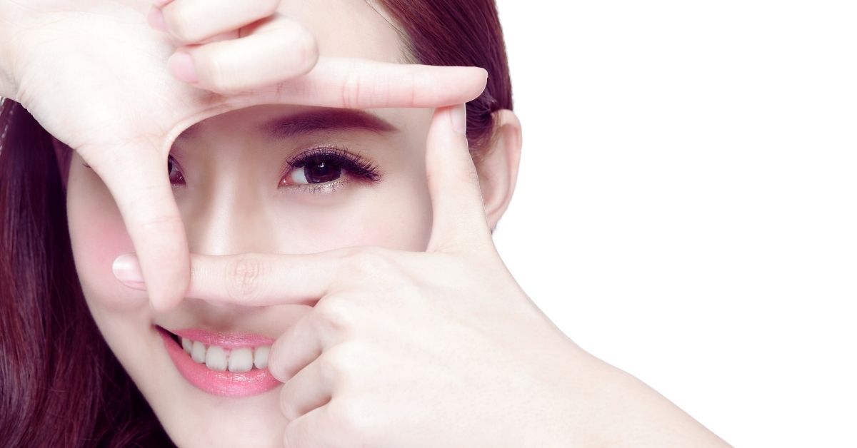 Ayurvedic eye care practices including palming, Trataka, and Netra Tarpana for healthy vision