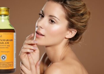 Nalpamaradi Thailam Bottle of Nalpamaradi Thailam Ayurvedic oil for glowing skin and detanning
