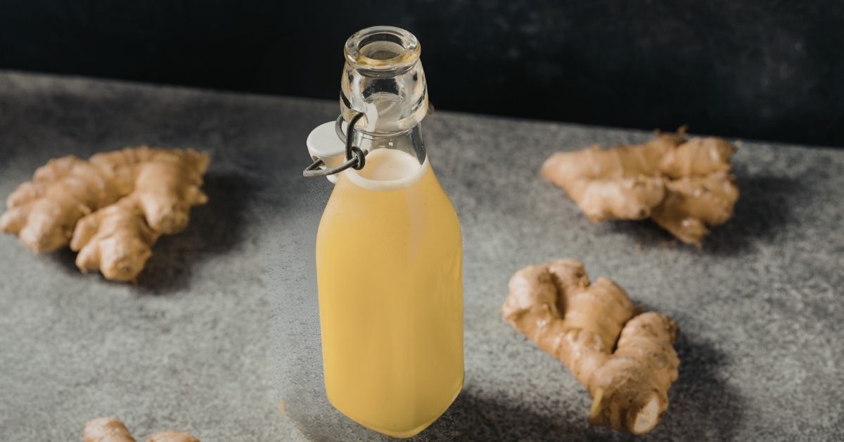 Freshly prepared Ardraka Swarasam ginger juice Ayurvedic home remedy for cold cough digestion and immunity